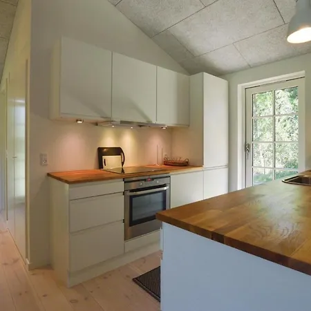Three-bedroom Holiday In Hébergement de vacances *