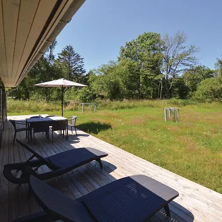 Three-bedroom Holiday In Hébergement de vacances