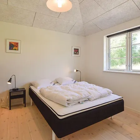 Three-bedroom Holiday In Hébergement de vacances